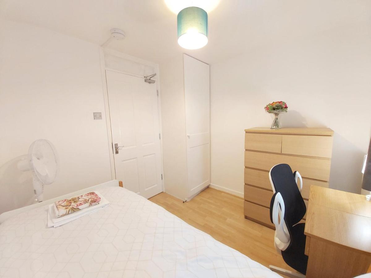Апартаменты Harford House *